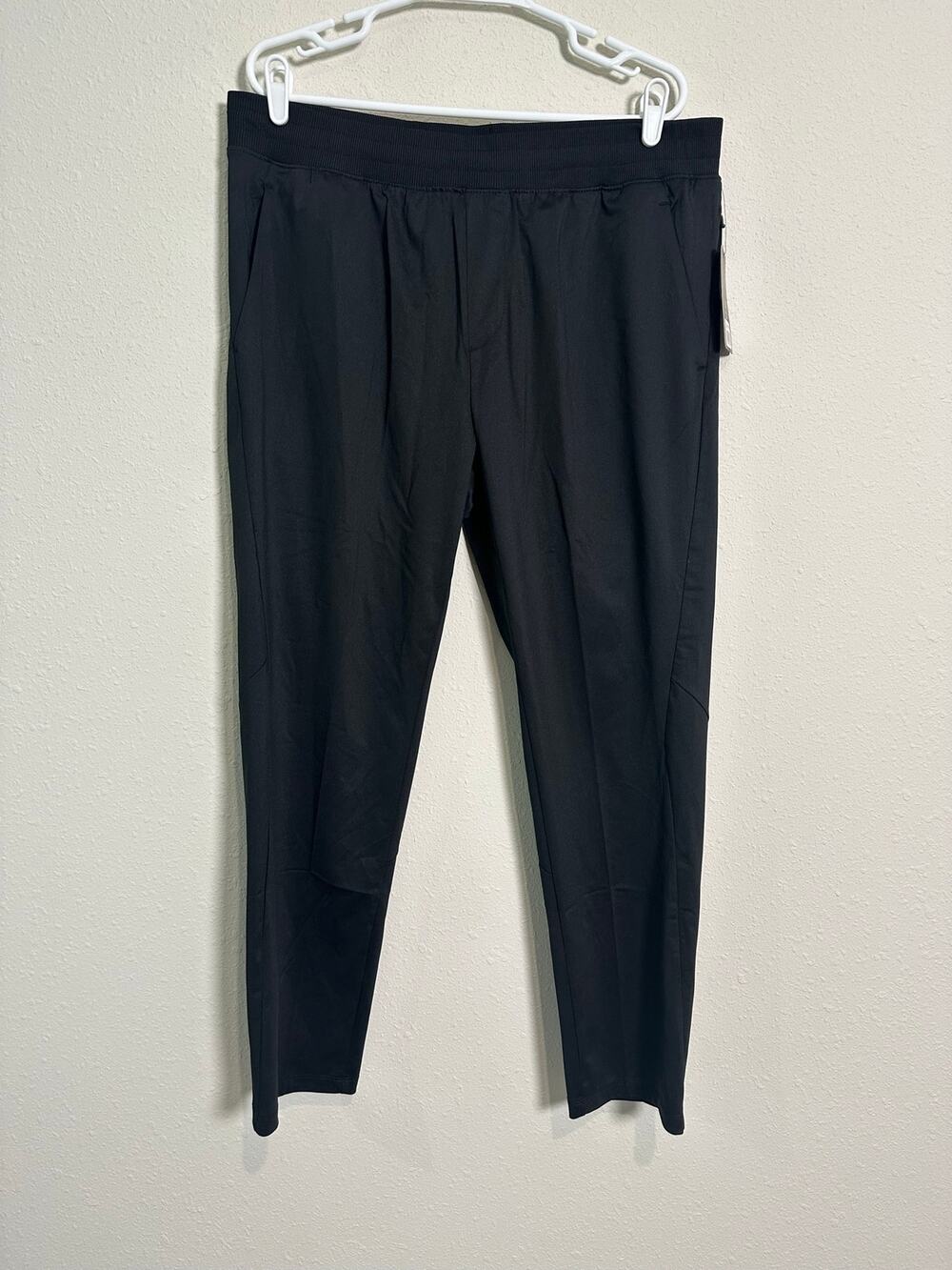 Layer 8 Qwick Dry Atheletic Pants Size XL Mens NWT